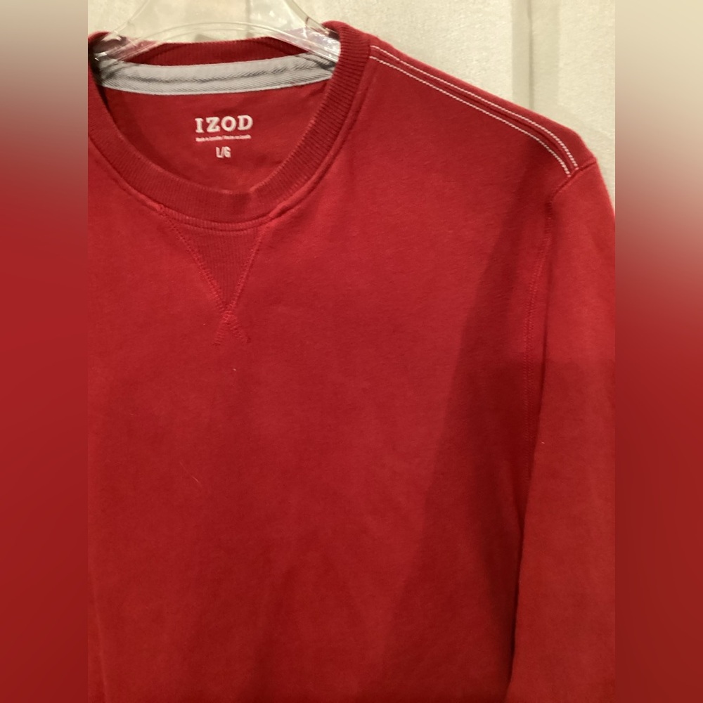 Izod Men’s High Quality Sweatshirt in Large
